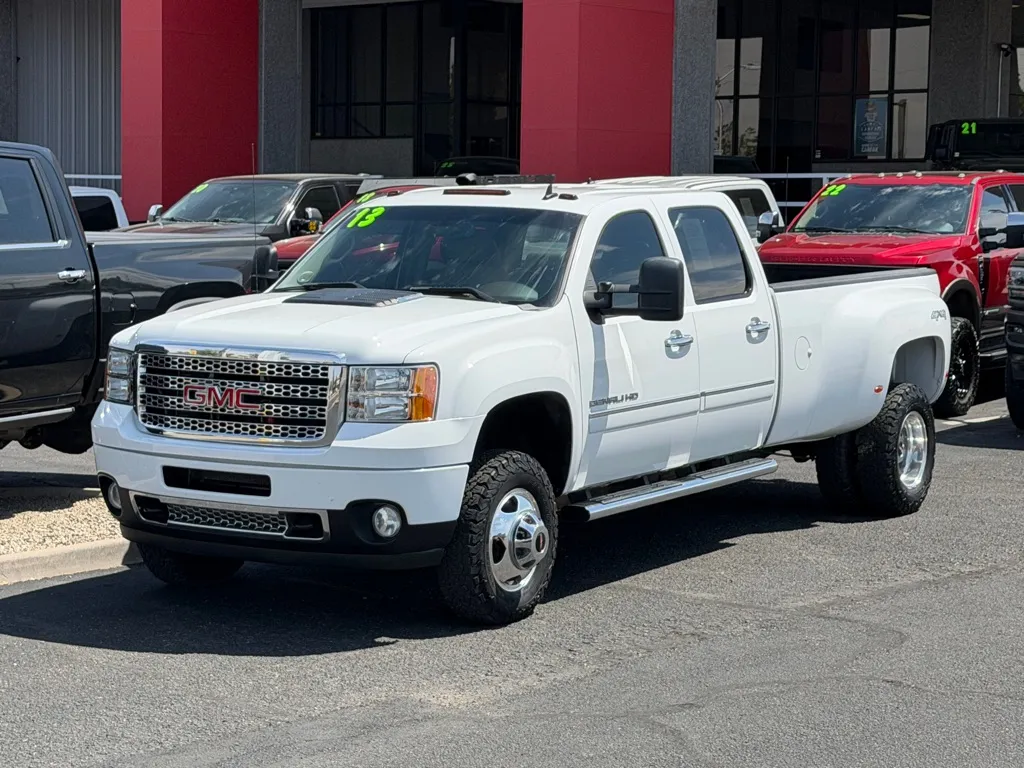 2013 GMC Sierra 4WD Crew Cab Standard Box SRW's photo