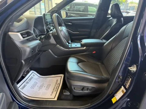 More photos of 2022 TOYOTA HIGHLANDER XSE at 712 Auto Sales, NM