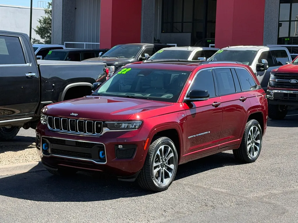 2022 Jeep Grand Cherokee Overland 4xe 4x4's photo