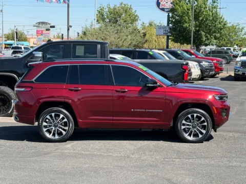 Another view of 2022 JEEP GRAND CHEROKEE OVERLAND 4XE for sale in Albuquerque, NM at 712 Auto Sales
