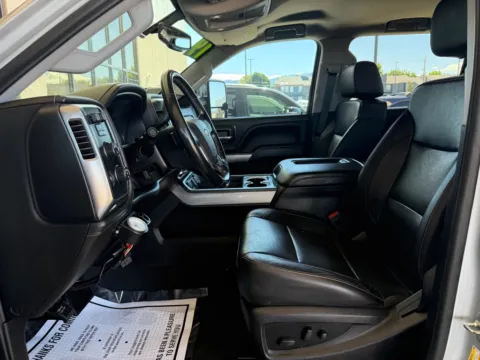 More photos of 2019 CHEVROLET SILVERADO 2500 HEAVY DUTY LTZ at 712 Auto Sales, NM