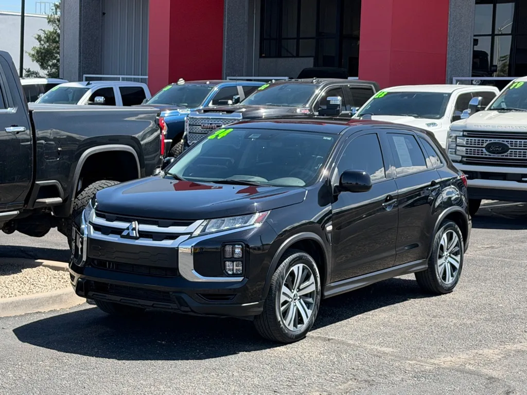 2024 Mitsubishi Outlander Sport 2.0 SE AWC CVT's photo