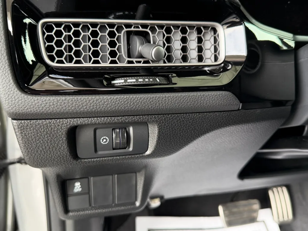 2026 Honda Civic Sport - Photo 16