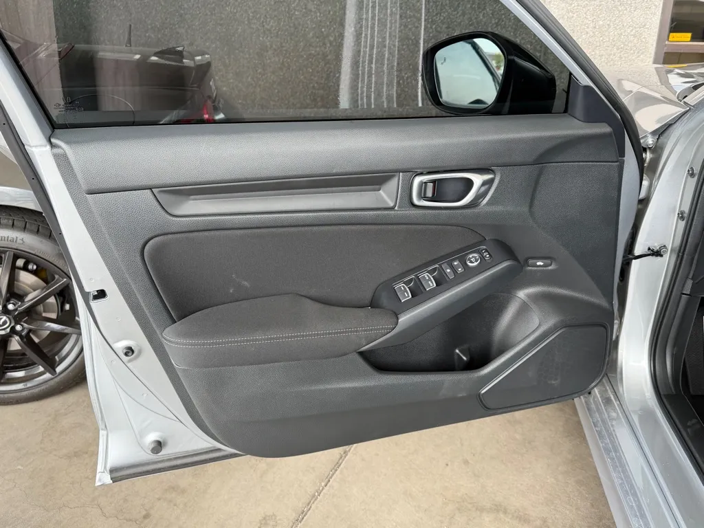 2026 Honda Civic Sport - Photo 17