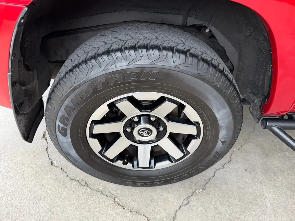 Toyota 4Runner photo 52