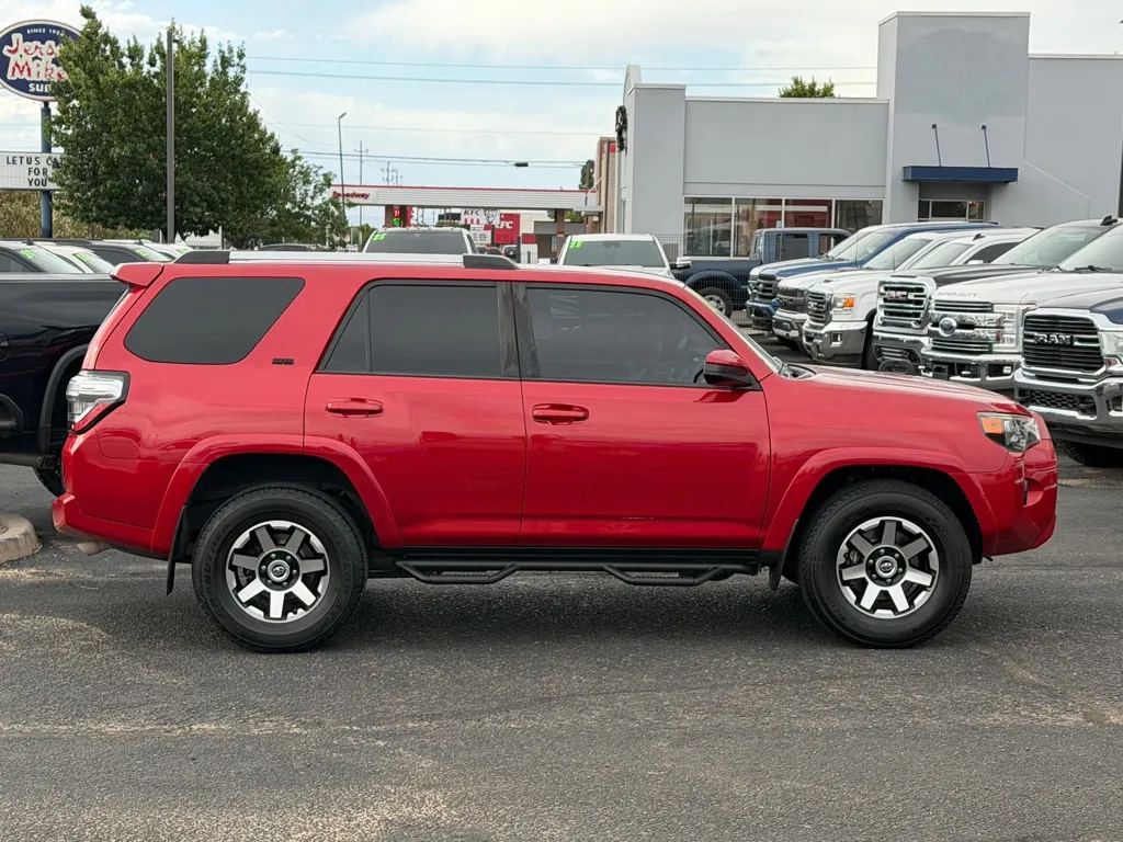 Toyota 4Runner photo 35