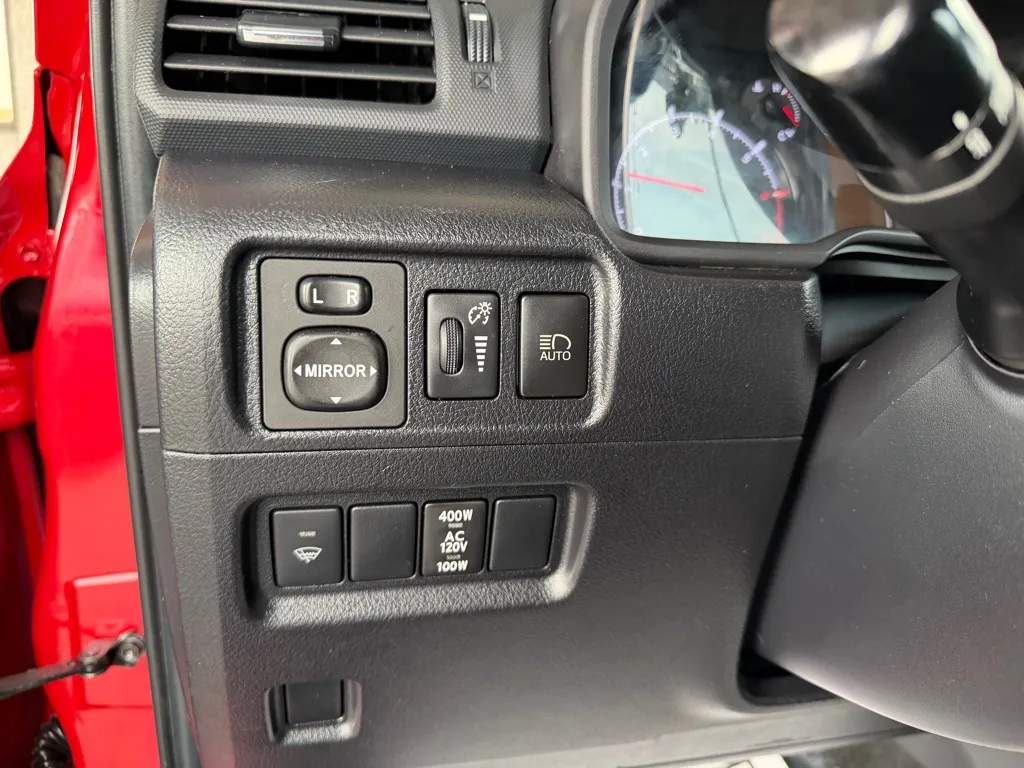 Toyota 4Runner photo 15