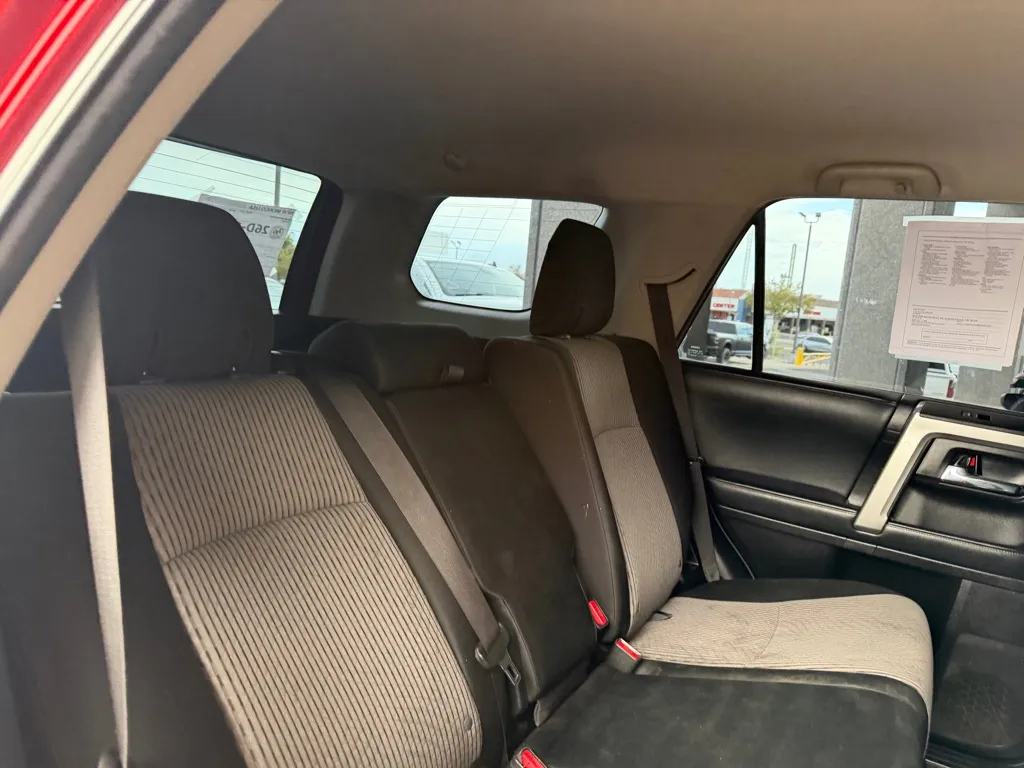Toyota 4Runner photo 26