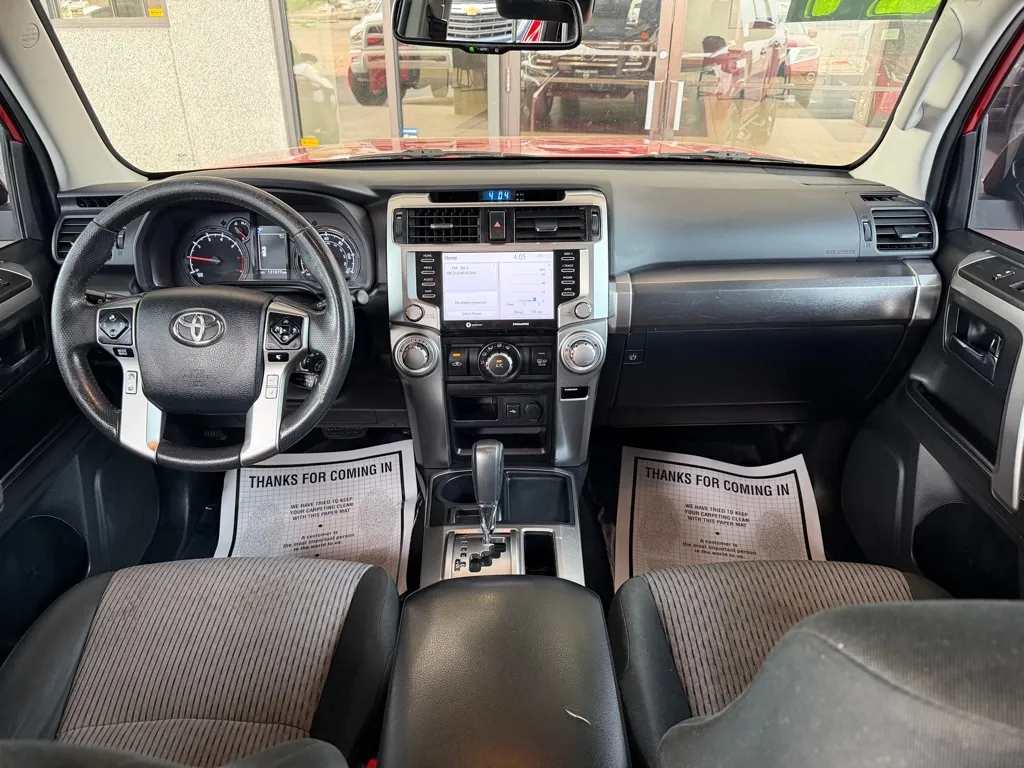 Toyota 4Runner photo 21