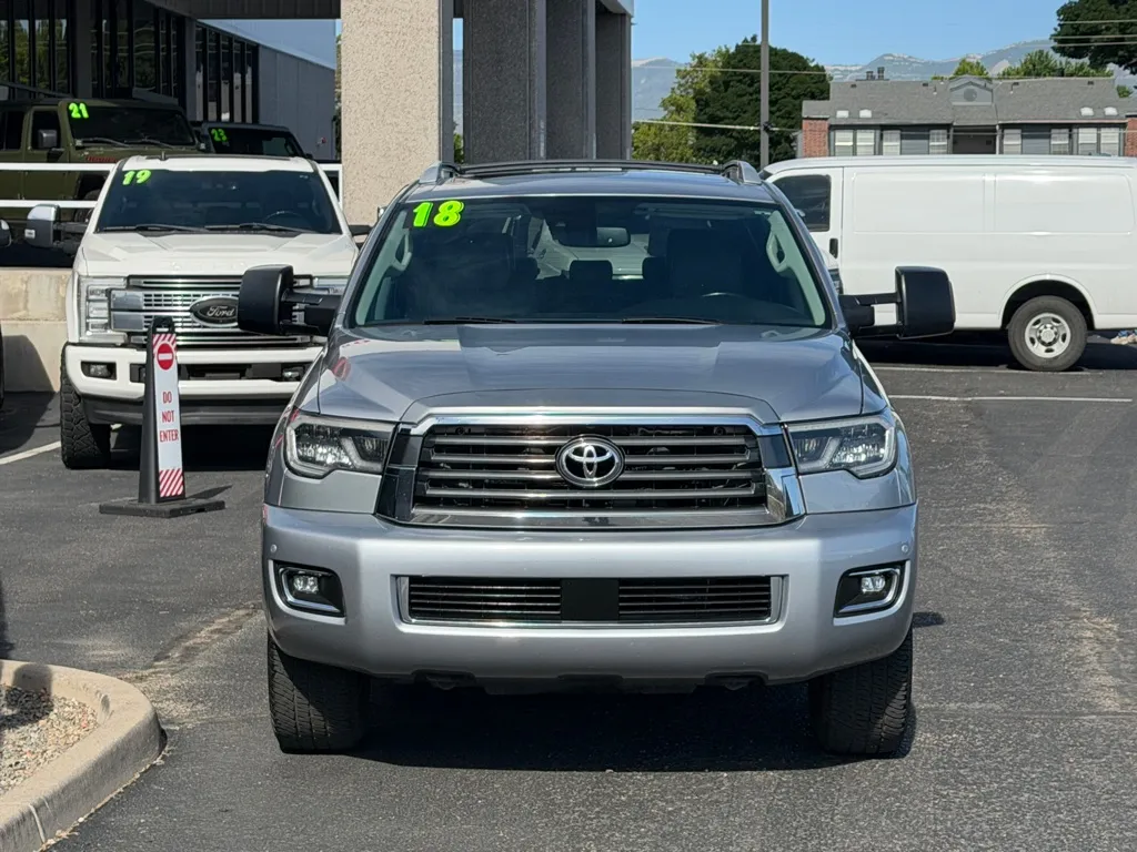 Toyota Sequoia photo 43
