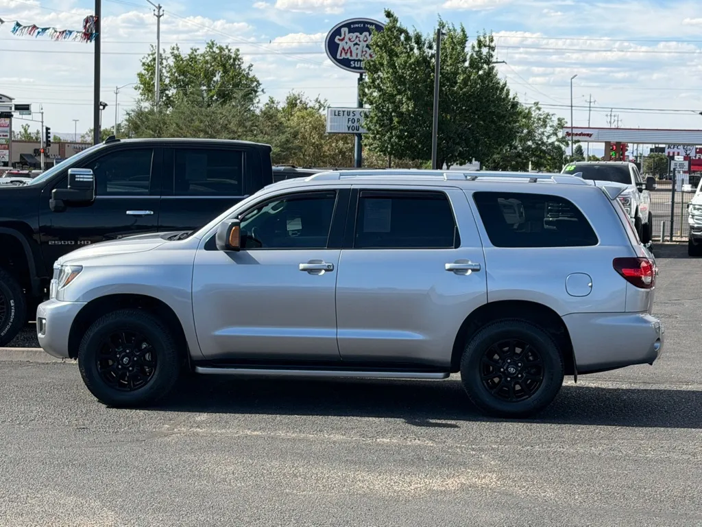 Toyota Sequoia photo 47