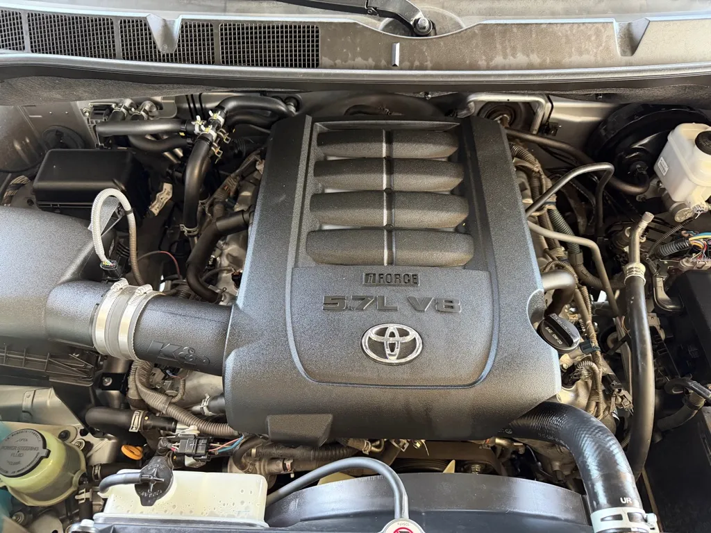 Toyota Sequoia photo 60