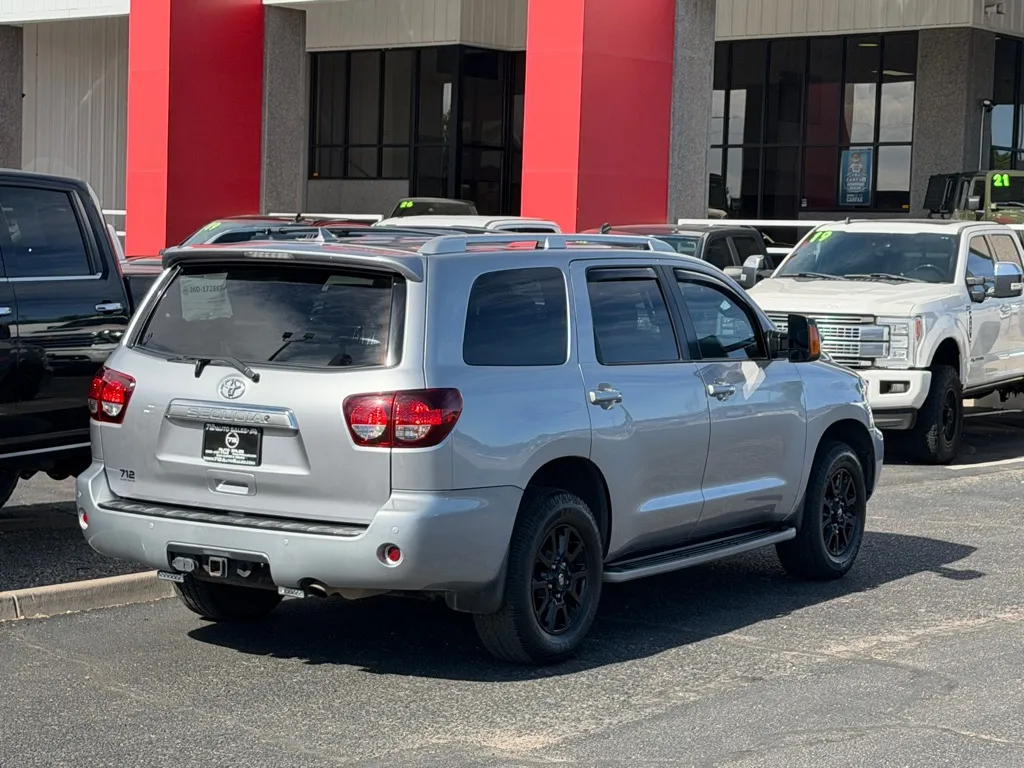 Toyota Sequoia photo 53