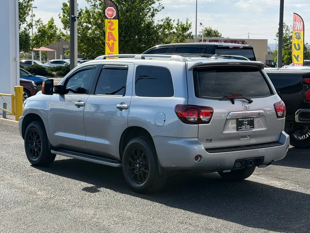 Toyota Sequoia photo 49