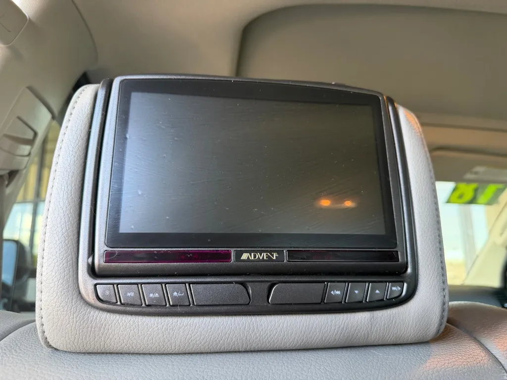 Toyota Sequoia photo 25
