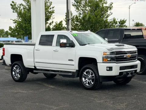 More photos of 2019 CHEVROLET SILVERADO 2500 HIGH COUNTRY at 712 Auto Sales, NM