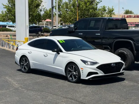 More photos of 2021 HYUNDAI SONATA SEL PLUS at 712 Auto Sales, NM
