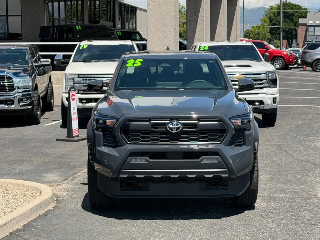 2025 Toyota Tacoma TRD Off Road - Photo 37