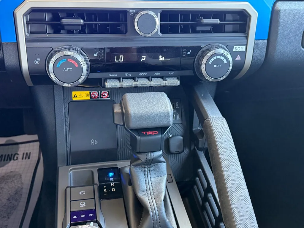 2025 Toyota Tacoma TRD Off Road - Photo 14