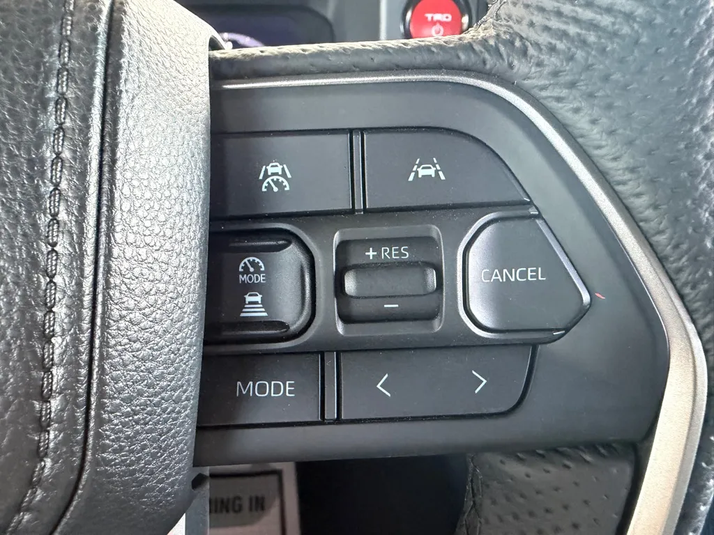 2025 Toyota Tacoma TRD Off Road - Photo 10