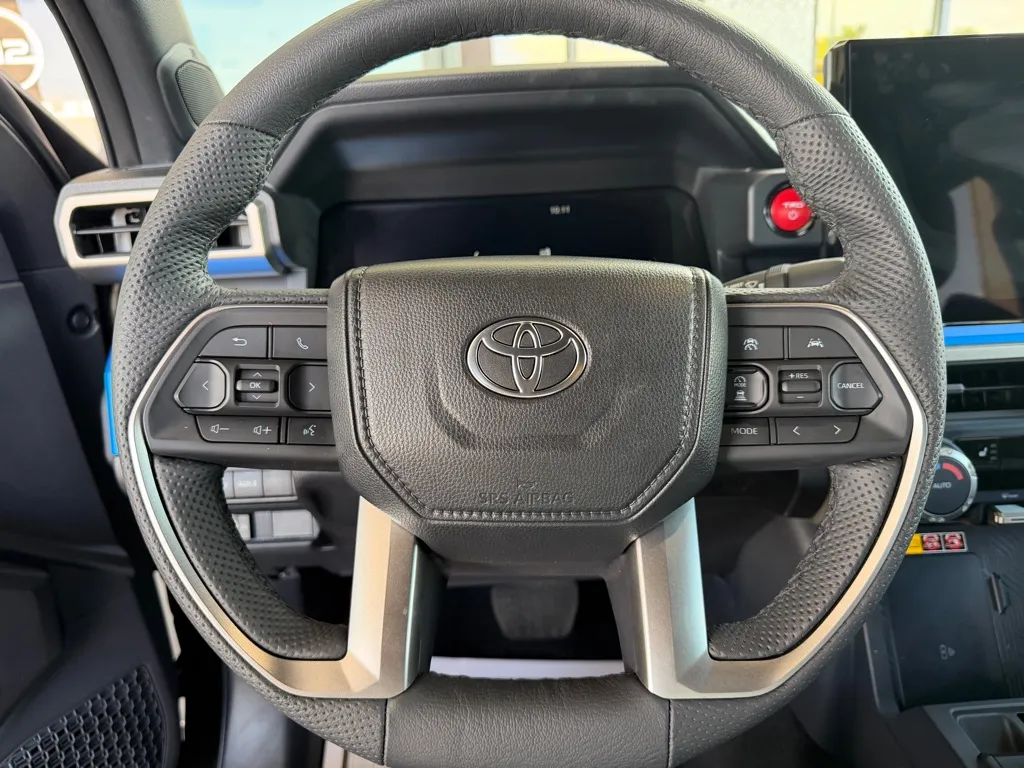 2025 Toyota Tacoma TRD Off Road - Photo 8