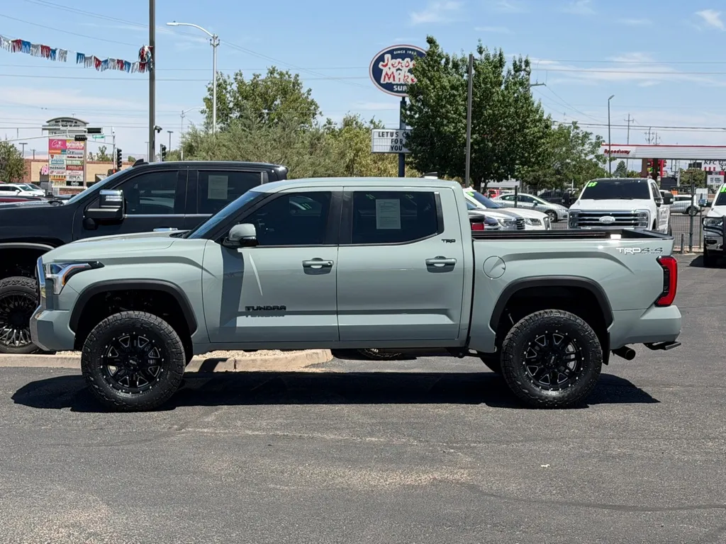 2026 Toyota Tundra SR5 - Photo 2