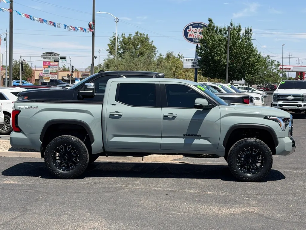 2026 Toyota Tundra SR5 - Photo 3