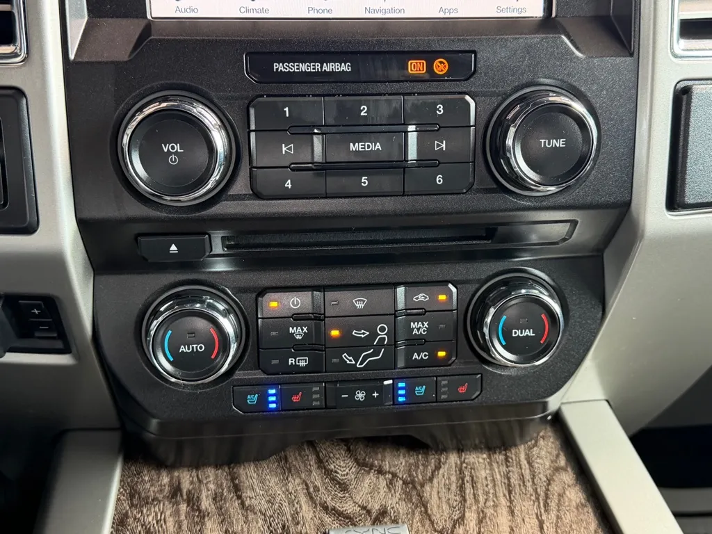 Ford F-250 photo 14