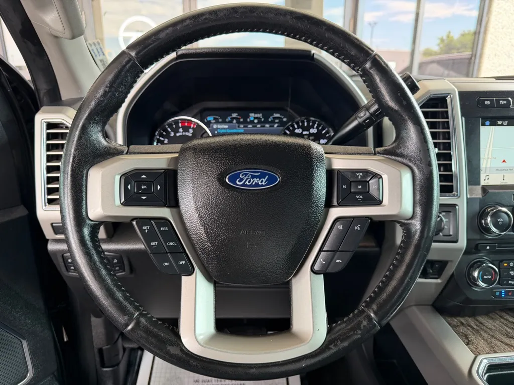 Ford F-250 photo 8