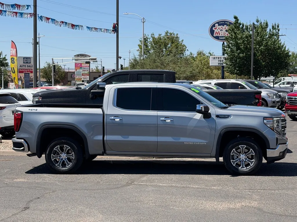 GMC Sierra photo 3