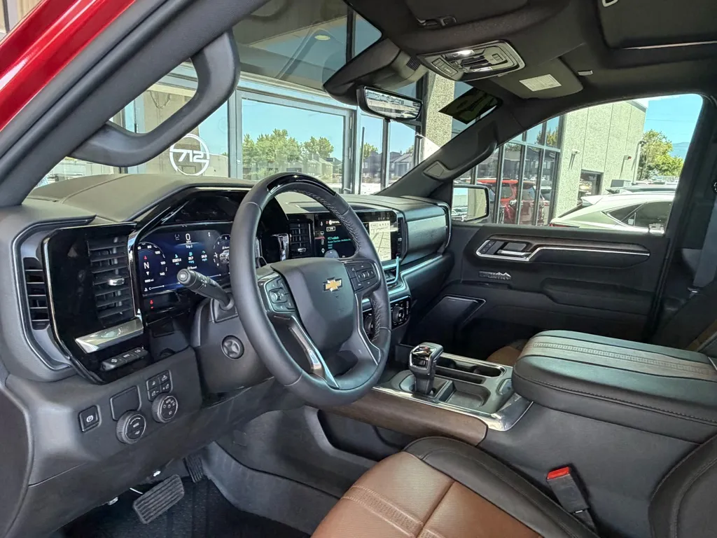 2026 Chevrolet Silverado 1500 High Country - Photo 8