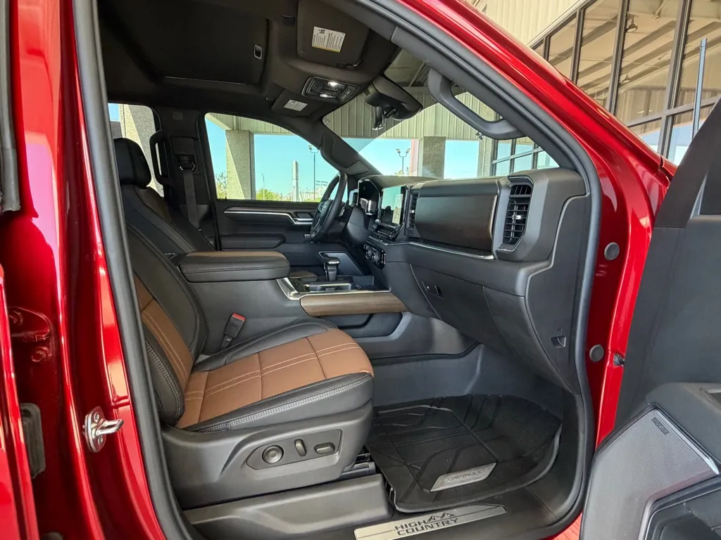 2026 Chevrolet Silverado 1500 High Country - Photo 36