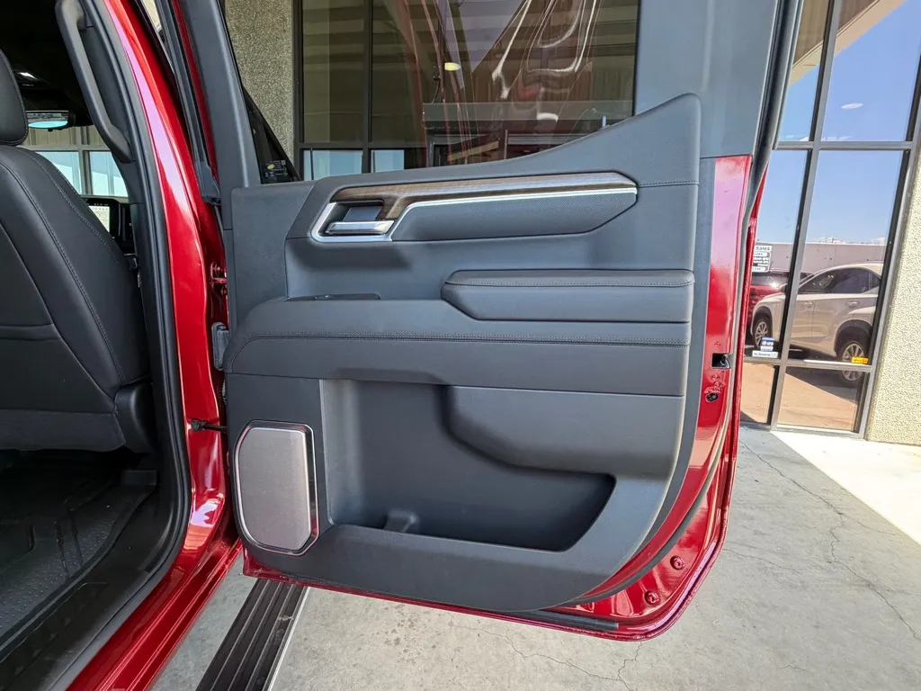 2026 Chevrolet Silverado 1500 High Country - Photo 35
