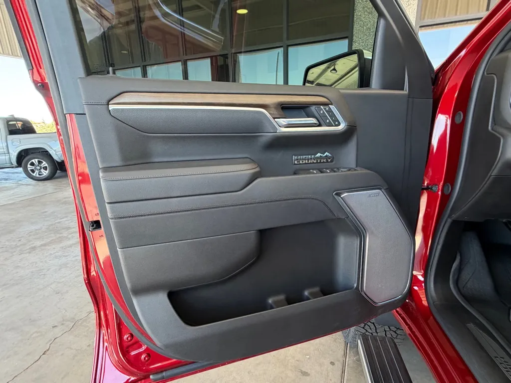 2026 Chevrolet Silverado 1500 High Country - Photo 20
