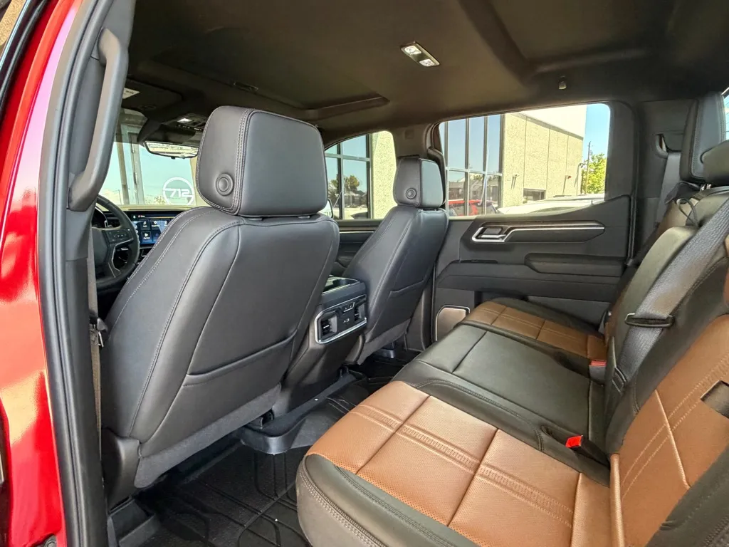 2026 Chevrolet Silverado 1500 High Country - Photo 25