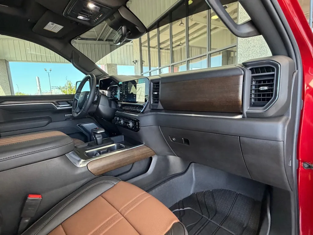 2026 Chevrolet Silverado 1500 High Country - Photo 38