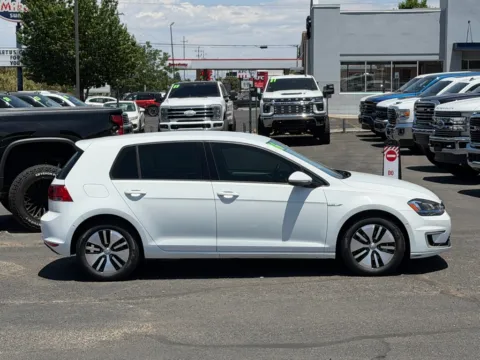Another view of 2016 VOLKSWAGEN E-GOLF SEL PREMIUM for sale in Albuquerque, NM at 712 Auto Sales