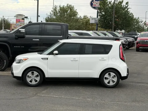 Photos of 2016 KIA SOUL BASE for sale in Albuquerque, NM at 712 Auto Sales