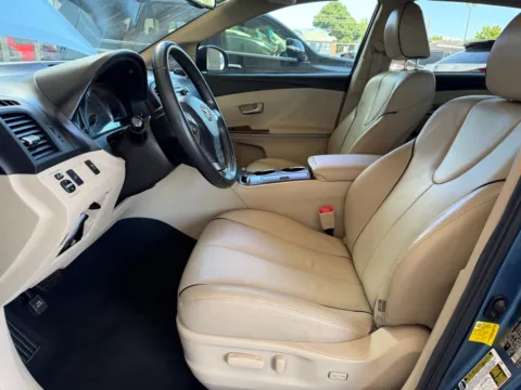 More photos of 2012 TOYOTA VENZA LE at 712 Auto Sales, NM