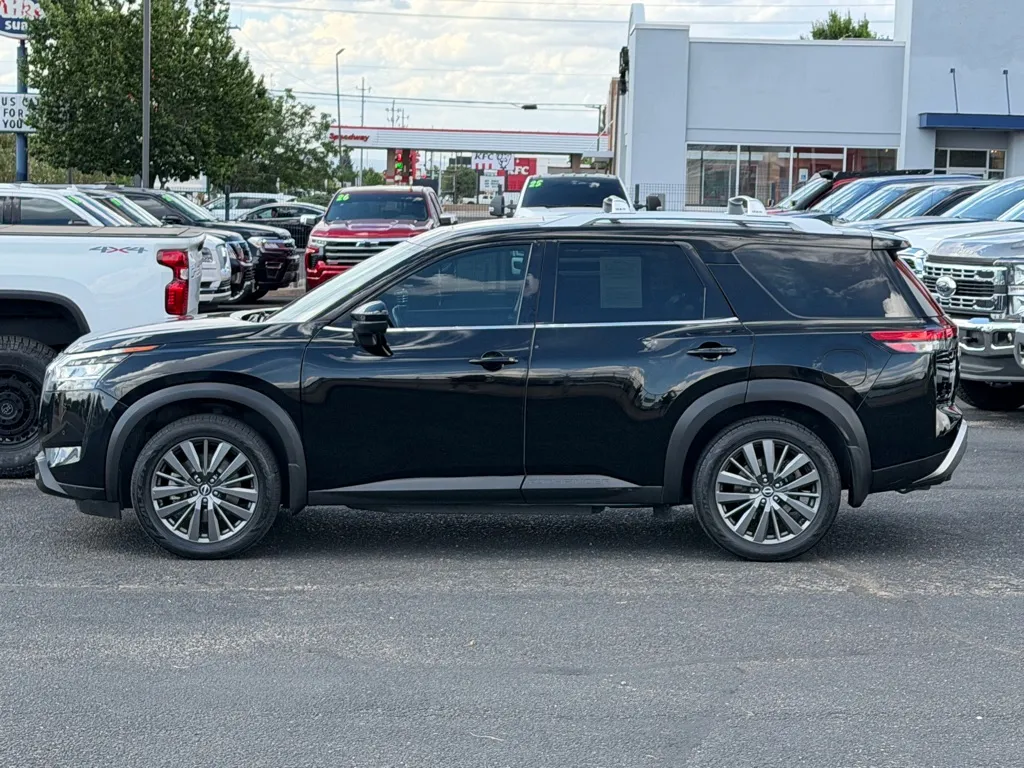 Nissan Pathfinder photo 45