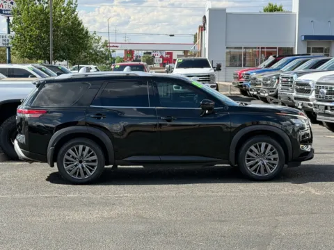 Another view of 2022 NISSAN PATHFINDER SL for sale in Albuquerque, NM at 712 Auto Sales