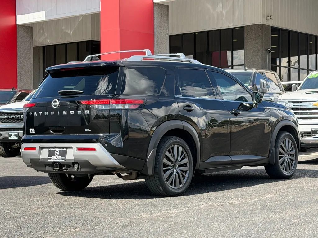 Nissan Pathfinder photo 40