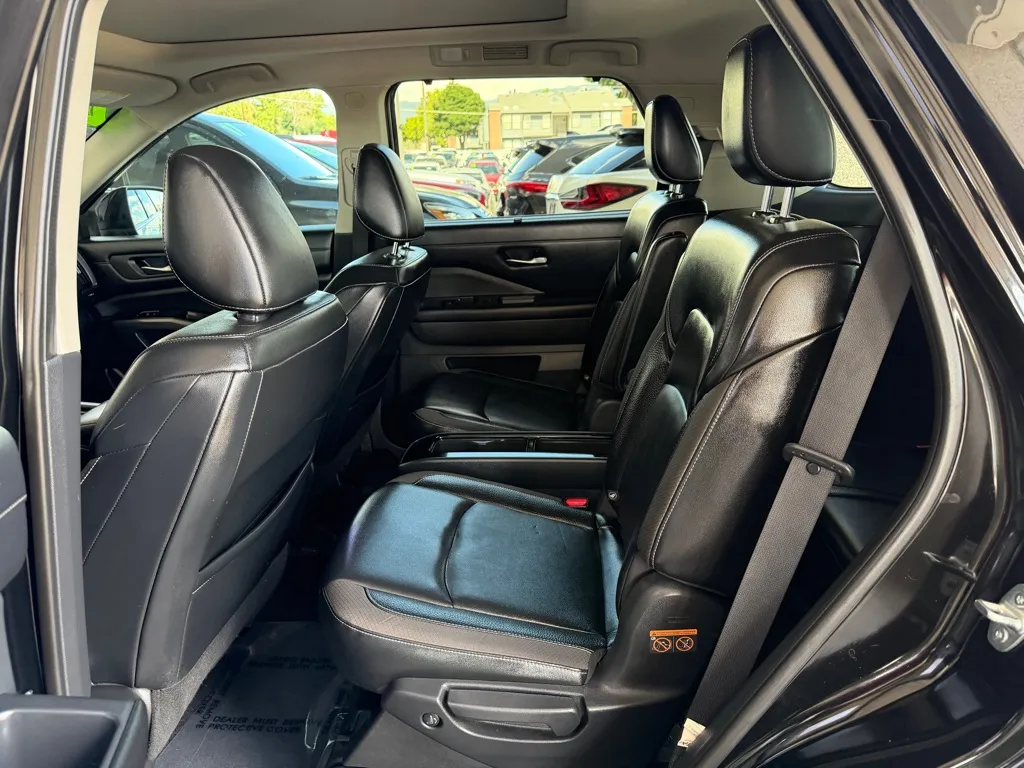 Nissan Pathfinder photo 18