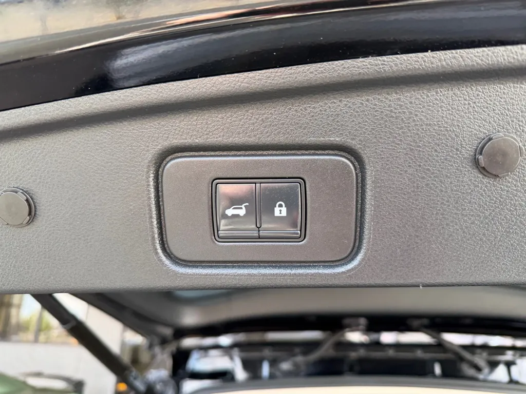 Nissan Pathfinder photo 26