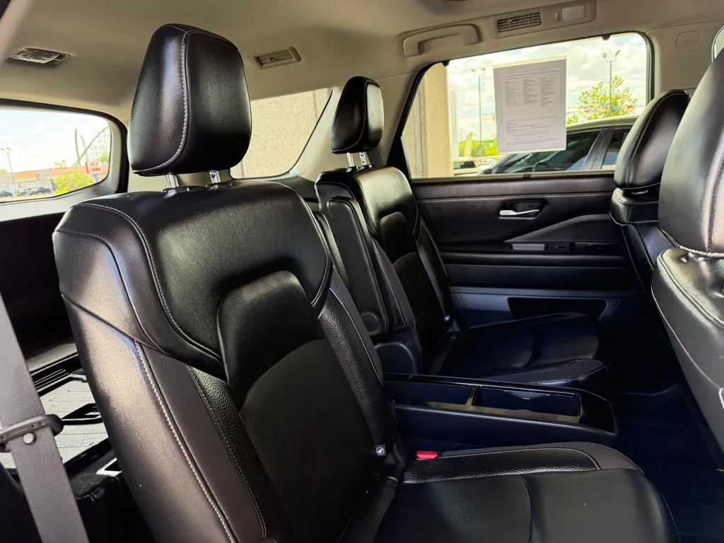 Nissan Pathfinder photo 28
