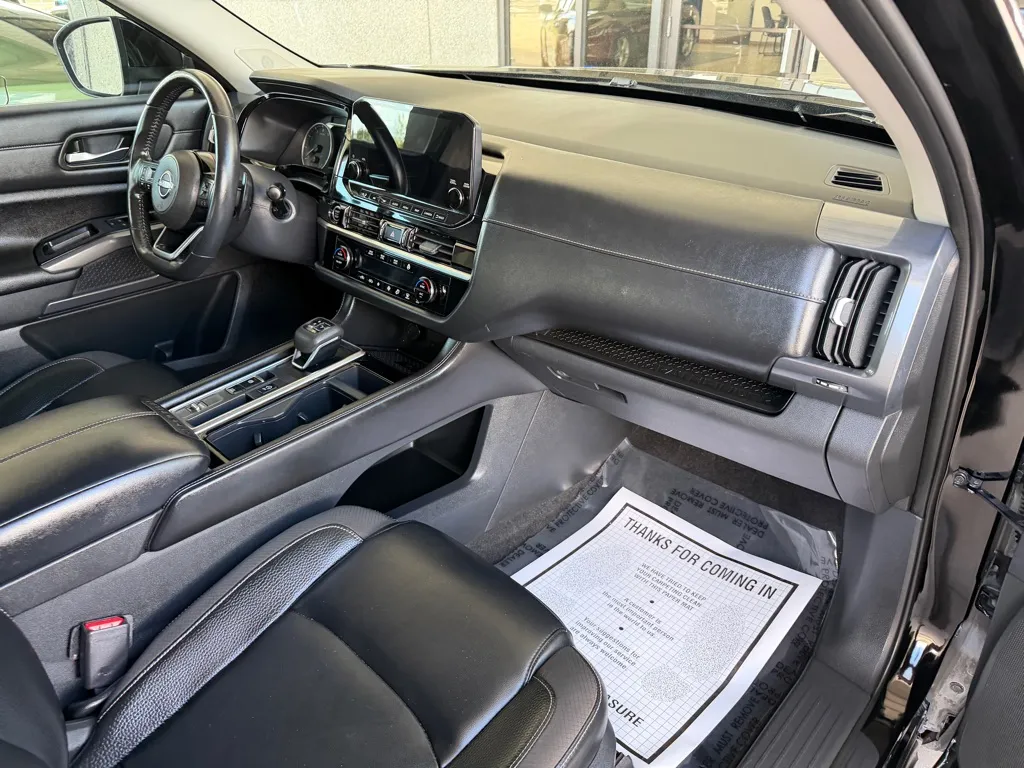 Nissan Pathfinder photo 33