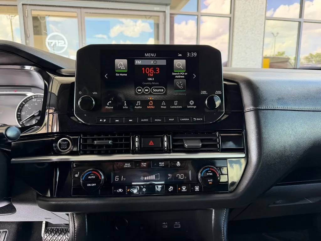 Nissan Pathfinder photo 12