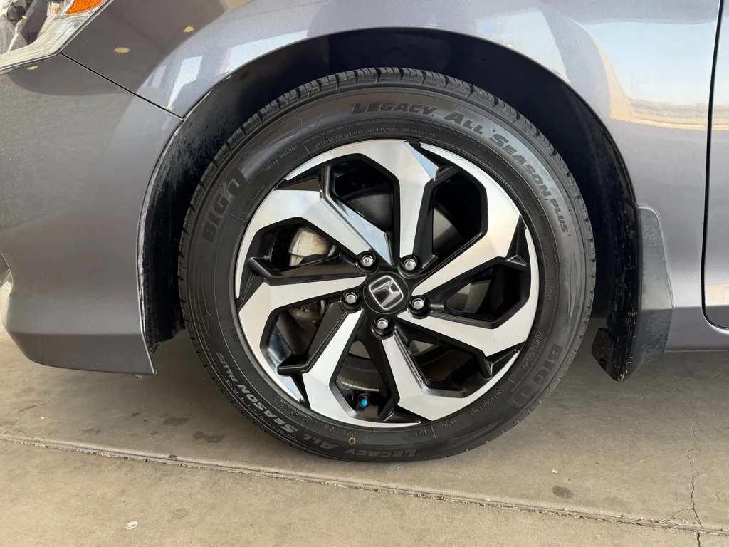 Honda Accord photo 60