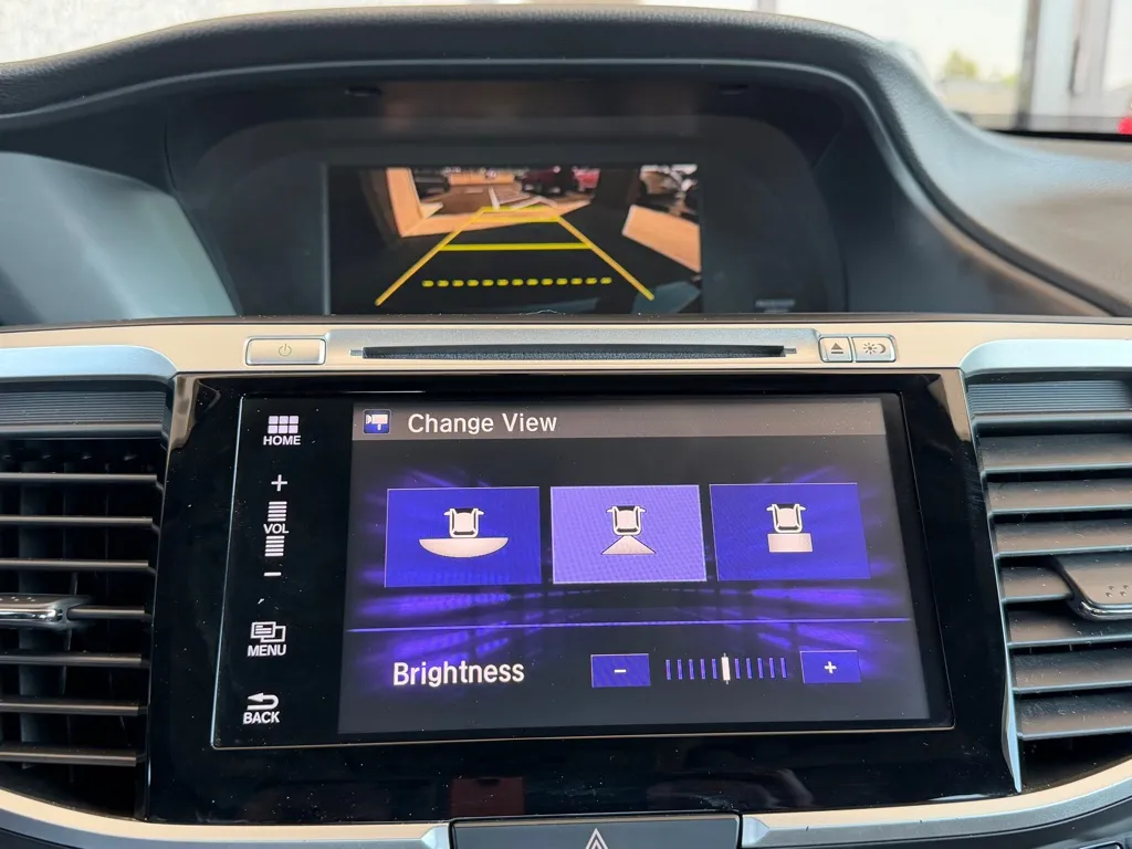 Honda Accord photo 15