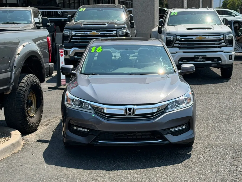 Honda Accord photo 39